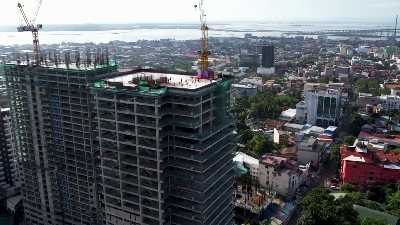 Golden Topper completes topping off Office Tower in Cebu